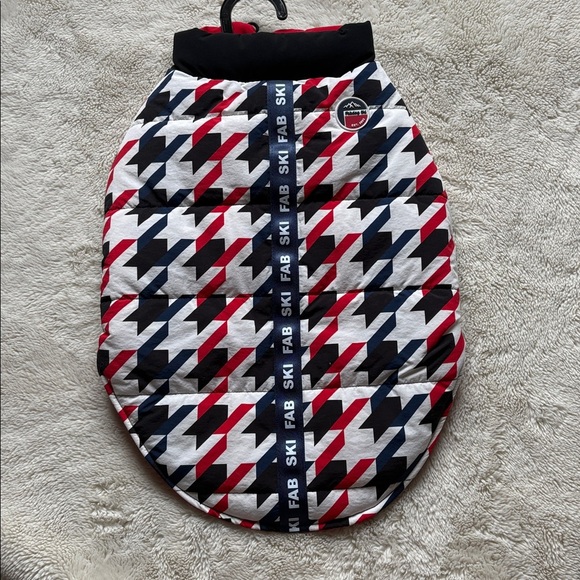 Red blue black white winter dog jacket size large - Picture 1 of 6